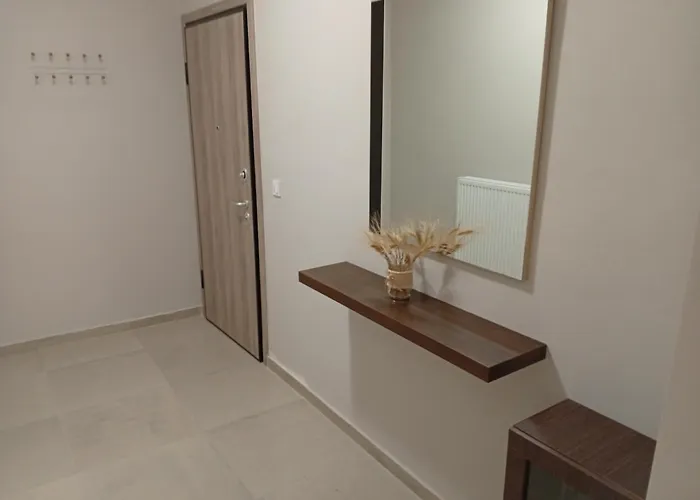 Apartment's In 2 Apartment *